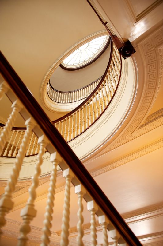 Bannister Tightening