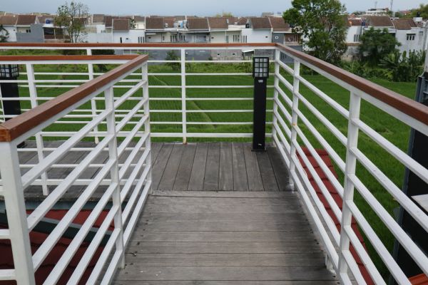 Aluminum Handrail Installation in Acworth